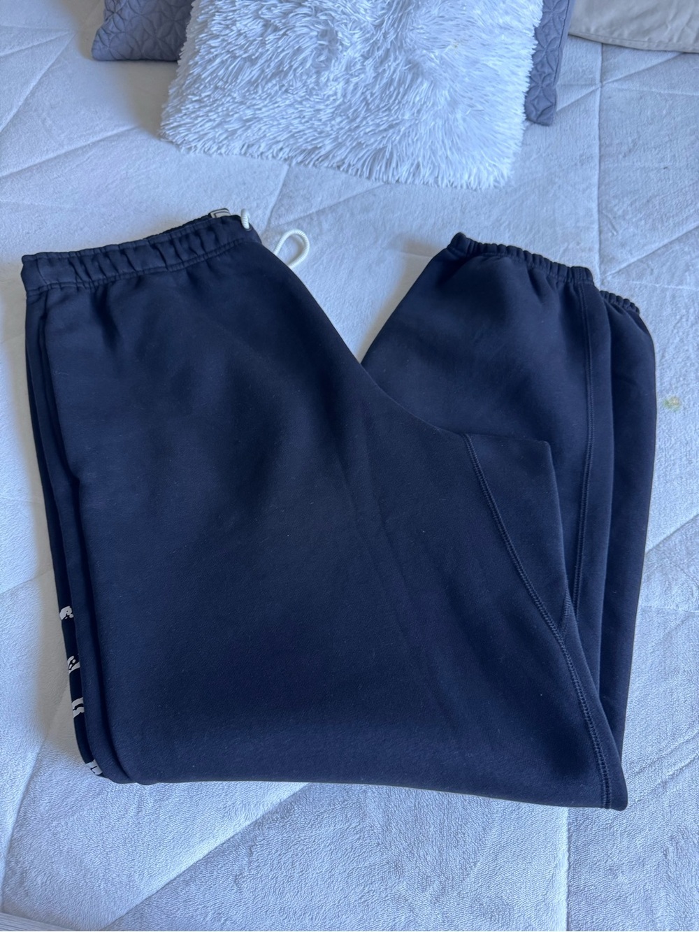 Nike Black Jogger Pants with White Side Graphic - Picture 5 of 11